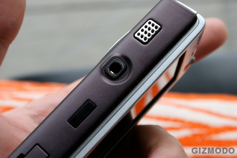 Illustration for article titled Gizmodo's Long-Ass Nokia N95 Review: Why it Rocks, Why it Sucks